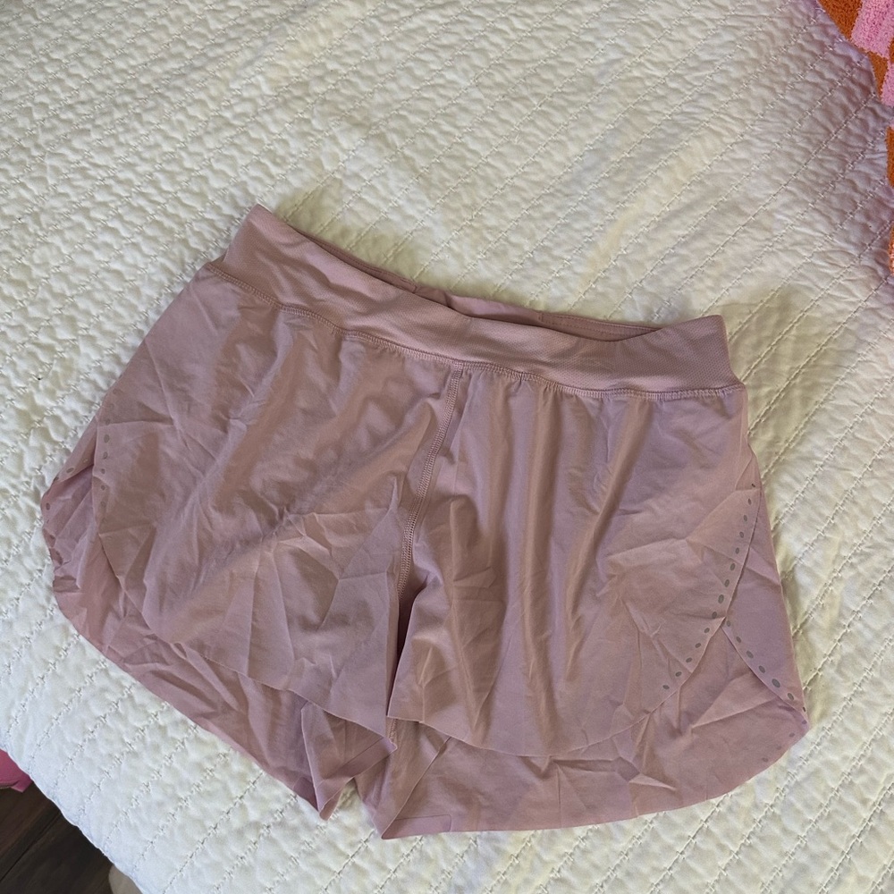 Lululemon find your pace shorts
